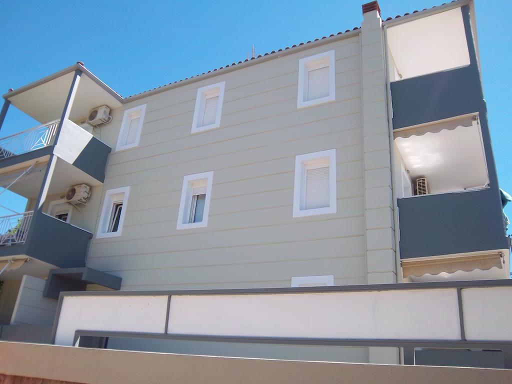 Milos Apartments Afytos Exterior foto