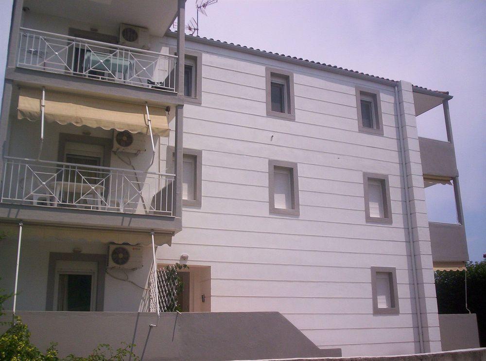 Milos Apartments Afytos Exterior foto